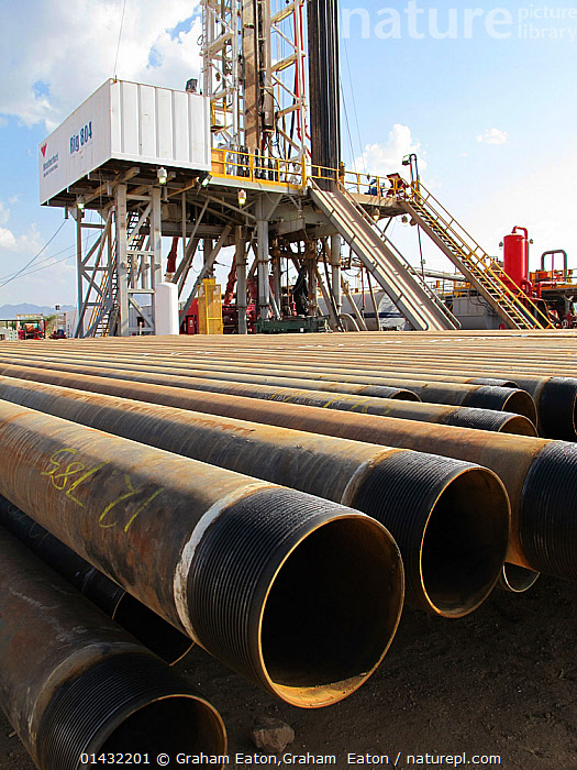 Casing Rig Trailer Stock photo of A land drilling rig with casing prepared, ready to be ...