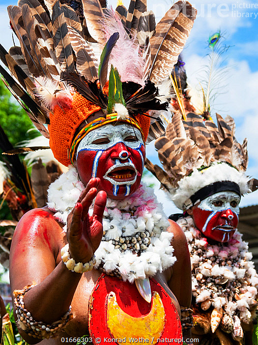 Morobe top traditional dressing