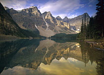 Wenkchemna peaks and moraine lake, Banff National Park, Alberta, Canada