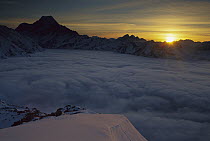 Mt Cook, winter dawn above sea of clouds, Mt Cook National Park, New Zealand