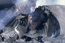 Kilauea volcano steaming, Hawaii Parc National Des Volcans, Big Island, Hawaii