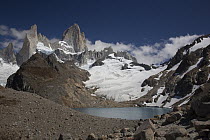 Laguna de los Tres below Mount Fitz Roy, Patagonia, Argentina