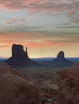 The Mittens at sunset, Monument Valley, Arizona