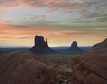 The Mittens at sunset, Monument Valley, Arizona