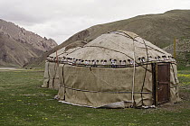 Yurts, Besh Moinok, Tien Shan Mountains, eastern Kyrgyzstan