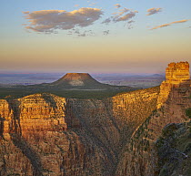 Butte and canyon cliffs, Grand Canyon, Desert View Overlook Overlook, Grand Canyon National Park, Arizona