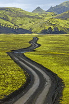 Tundra and gravel road, Tungnarfjoll Mountains and Fogrufjoll Mountains, Iceland