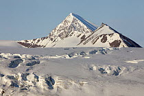 Glacier and mountains, Comfortlessbreen, Engelsbukta, Spitsbergen, Svalbard, Norway