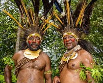 Indigenous men, Paiya Village Mini Show, Western Highlands, Papua New Guinea