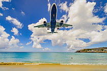 Jet coming in for landing close to beach, Maho Beach, Sint Maarten, Caribbean