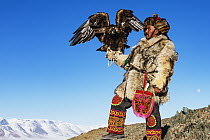 Golden Eagle (Aquila chrysaetos) master hunter, Altai Mountains, Bayan Ulgii, Mongolia