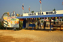 Oasis Sea World dolphinaria, Laem Sing, Thailand , 1991