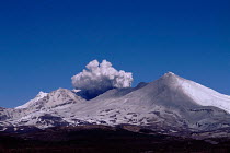 Mount Ruapehu erupting, 24 October 1995. Tongariro NP, New Zealand