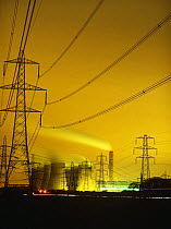 Electricity power station at night, Ratcliffe-on-Soar, Nottinghamshire, UK