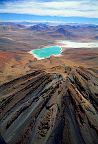 Laguna Verde and extinct volcano Licancabur on the altiplano of Bolivia at 4500m