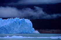 Perito Moreno glacier calving sequene 2 of 4, Los Glaciares NP, Argentina, South America