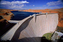 Hoover dam and electrical power plant near Las Vegas, Nevada, USA