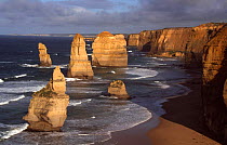 Twelve apostles rock formations, Port Campell NP, Victoria, Australia