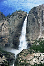 Yosemite Falls flowing strong with water, Yosemite NP, California, USA