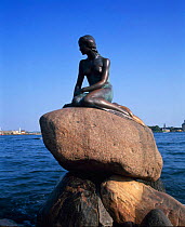 The Little Mermaid statue, the icon of Copenhagen, Denmark