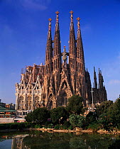 Gaudi's La Sagrada Familia cathedral, still under construction,  Barcelona, Catalunya