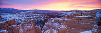 Panoramic view of winter sunrise above hoodoos in Bryce Amphitheatre, Bryce Canyon NP, Utah, USA