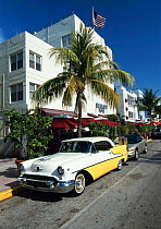 Cars and Art Deco Hotels on South Beach, Miami, Florida, USA