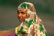 Woman at well, Keoladeo Ghana NP, Bharatpur, Rajasthan, India