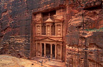 Rose red city of Petra, Al Khazneh - The Treasury from the Siq, Petra, Jordan