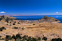 Copacabana village on the shores of Lake Titicaca, Bolivia