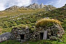 Traditional stone huts, Brana de Sousas, Lago valley, Somiedo NP. Asturias, Spain
