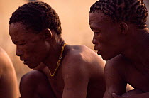Jo / Hoan bushman, Bushmanland, Namibia. 1996
