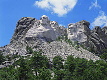 Carved heads of US Presidents, Rushmore National Memorial, South Dakota, USA