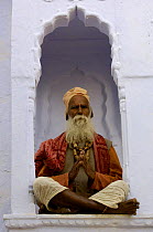 A Gorakhnathi Yogi / holy man from Mahayogi Machhendra Nath Temple in Pushkar, Rajasthan, India, October 2006