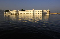 Lake Palace Hotel, Udaipur, Rajasthan, Indi, November 2006