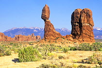 Balanced Rock, Arches NP, Utah, USA