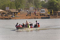 Passenger ferry crossing towards Georgetown, Jangjang-bureh, River Gambia, Gambia. 2007