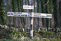 Old Cotswold fingerpost / signpost near Chipping Norton, Oxfordshire, UK