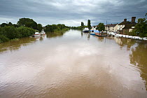 The River Severn in flood at Upton-on-Severn, Worcestershire, June 2007