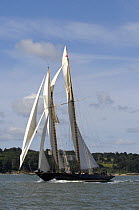 "Mariette" under sail during Round the Island Race, The British Classic Yacht Club Regatta, Cowes Classic Week, July 2008