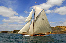 "Tuiga" under sail during Round the Island Race, The British Classic Yacht Club Regatta, Cowes Classic Week, July 2008