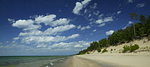 Twelve mile beach, Pictured Rocks National Lakeshore, Lake Superior, Upper Peninsula, Michigan, USA