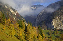 Valea Prapastiilor and Mt. Rock of the King, Piatra Craiului National Park, Transylvania, Southern Carpathian Mountains, Romania, October 2008