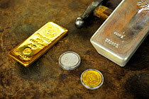 Silver and gold in Guernsey Mint Bullion Company.  Gold, Silversmith & Jeweller for four generations in St Saviours district of Guernsey, Channel Islands. May 2009.