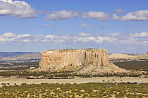 Enchanted Mesa, sandstone butte that was home to the native american Acoma tribe people, Acoma Pueblo, New Mexico, USA, February 2009