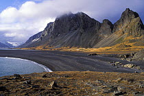 Mountain range bordering the fjord Lonsfjrdur, SE Iceland 2005