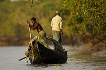 Fishermen on a mangrove channel in the Kalagachia area, Sundarbans, Khulna Province, Bangladesh, April 2006