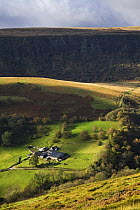 Upland hill farm, Vale of Ewyas, Black Mountains, Brecon Beacons National Park, Powys, Wales, UK, October 2008