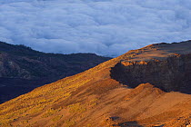 Crater of Pico Viejo / Chaorra Mountain (2,909m) from the summit of the Teide volcano, Teide National Park, Tenerife, Canary Islands, Spain, December 2008