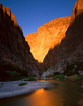 Rio Grande passing through the towering cliffs of the Mariscal Canyon, Texas, USA